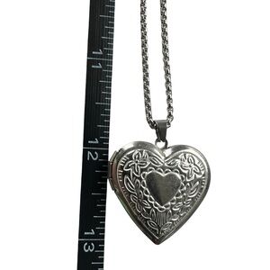 New Silver Heart Locket Necklace - Women's Jewelry